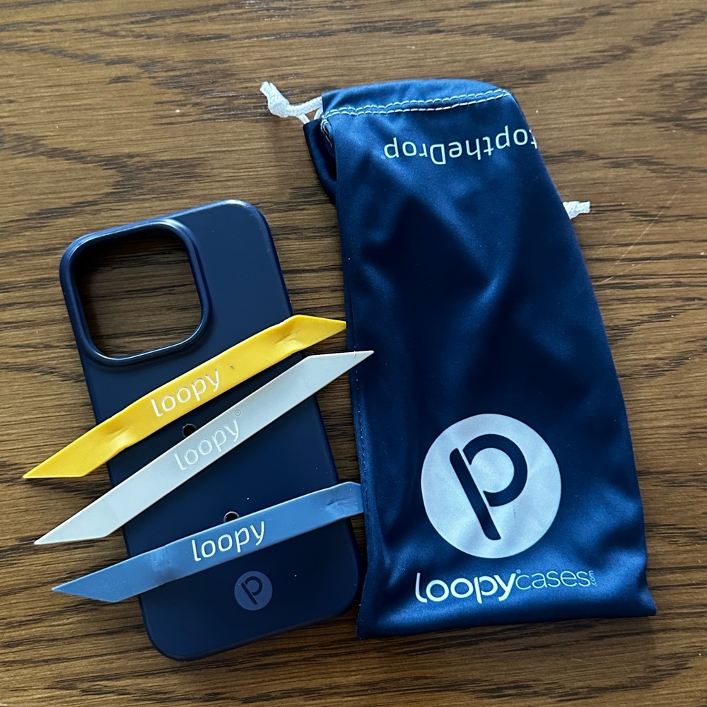 Loopy Case Navy with Yellow and Gray Loops for iPhone 14 Pro